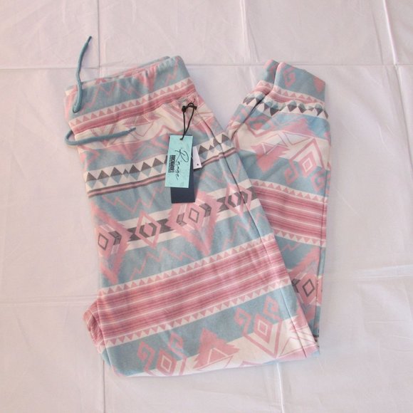 Rock & Roll Denim Women's Southwestern Aztec Loungewear Pants & Hoodie Set - Picture 3 of 5